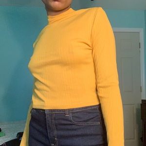 Mustard long sleeve crop top